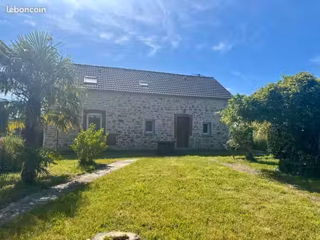 maison en pierre - 93 m2 - terrain clos 1500m2