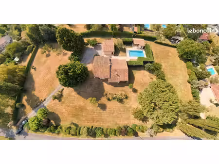 maison 5 pièces 150 m²
