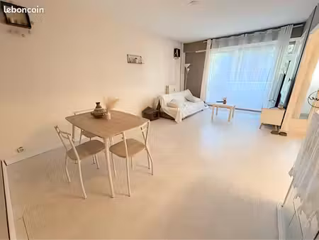 à vendre – appartement f3 lumineux avec balcon