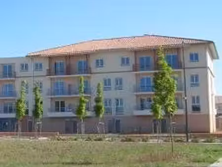 gaillac - res 2009 - beau t2 meublé avec balcon + 2 parkings