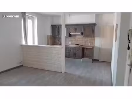 t2 près de la place bosquet