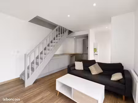 maison t2 duplex rénovée à neuf – jardin  terrasse & 2 parkings