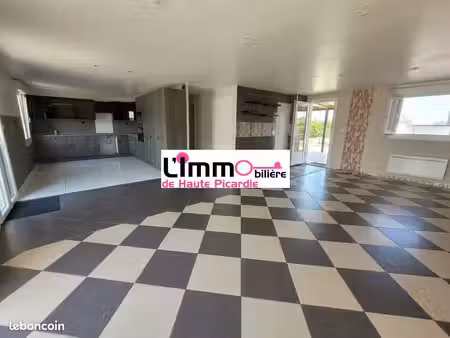 pavillon 10 pièces 173 m²