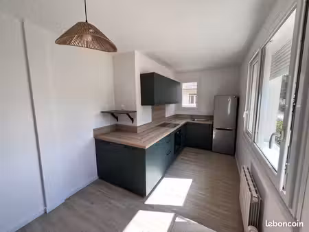 grande maison entièrement rénovée coeur de village