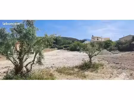 terrain à bâtir de 458 m² à caromb (84)