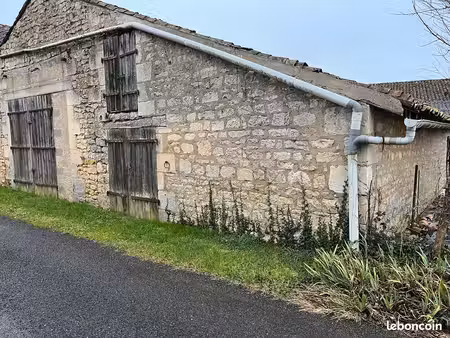 grange de corps de ferme à rénover + terrain