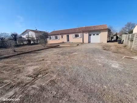 villa t5 108m² - 3 chambres + bureau - terrain 1300m² - garage 48m² - proche a69