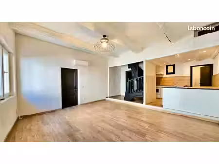 maison rénovée avec garage