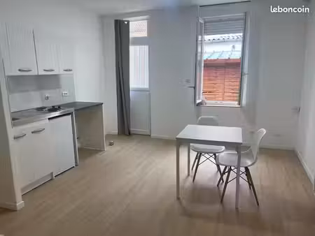 studio meublé 26m2 - électricité comprises