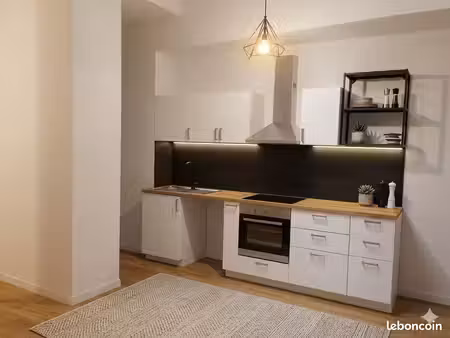immeuble 5 pièces 84 m²