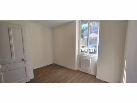 très beau t2 rénové de 38m²