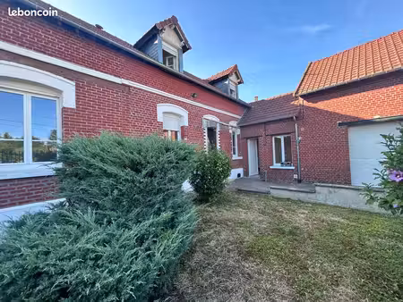 maison 3 pièces 80 m²