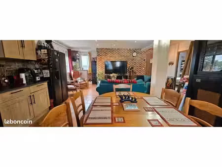 appartement 116 m² en souplex avec jardin et stationnement