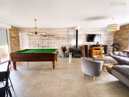 maison 6 pièces 140 m²