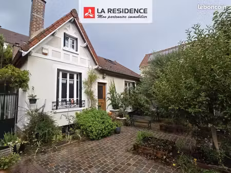 maison 3 pièces 90 m²