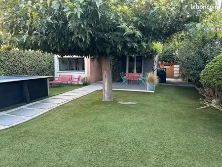 villa individuelle rénovée 104 m² – 3 chambres + bureau – jardin – piscine – dpe b