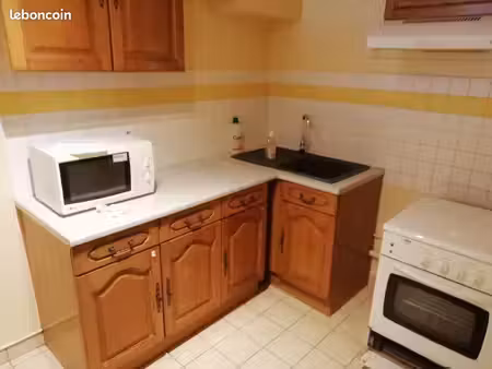f3 - 50 m² - rue st germain poitiers-