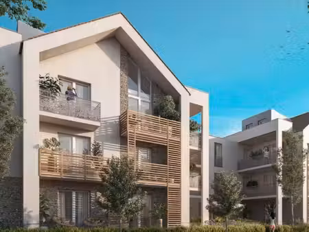 t4 meublé récent de 84 46 m² avec balcon et deux stationnements — disponible début novembr