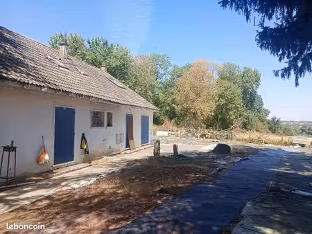 pavillon et jardin 1500 m2