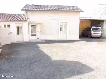 maison 90m² à louer à maisonneuve 86170