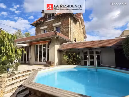 maison 5 pièces 138 m²