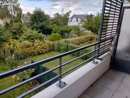 appartement 3 pièces en bon état et aux normes libre début septembre