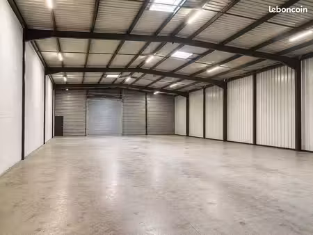 entrepôt 600 m² saint-ouen-l'aumône