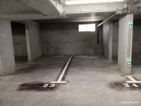lot de 2 parkings couverts/sécurisés-prise 220v-les sables d'olonne
