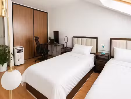 maison meublée avec jardin – 2 chambres – gare à 5 min