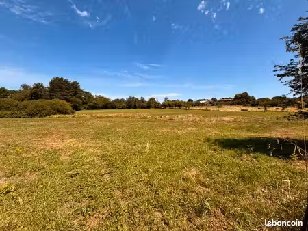 terrain 430 m² avrille