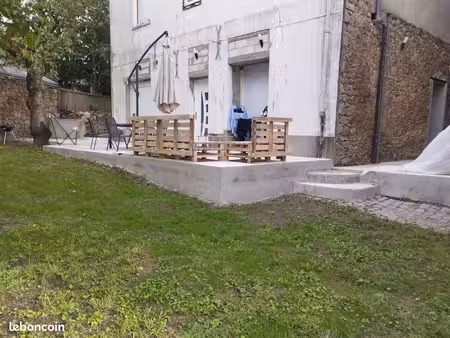 t3 avec grande terrasse et jardin privatif