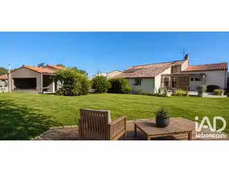 maison 8 pièces 140 m²