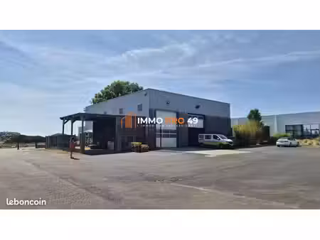 local 285 m² les herbiers