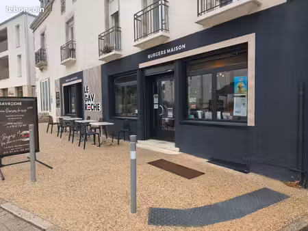bar restaurant