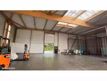 entrepôt logistique