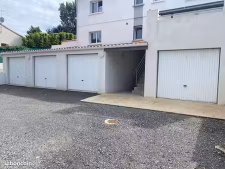 loue garage 18m² avec 6m² de rangement st gilles croix de vie