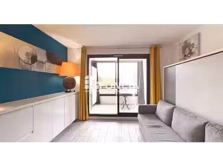 six-fours / la coudouliere - t1 meuble 4 personnes avec loggia  parking  piscine