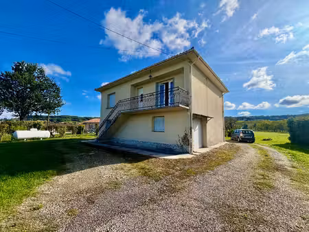 allez-et-cazeneuve (47110) ? maison de 145 m² sur terrain de 900 m² idéalement située dans