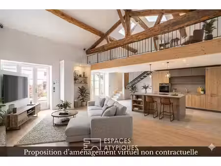 maison de caractère rénovée avec jardin au sein d'une propriété du xixe siècle