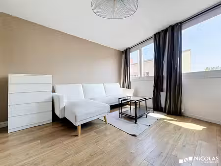 nansouty : appartement lumineux avec grand box fermé