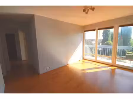 appartement 2 pièces - 44 68 m² - tournan en brie
