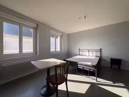 location appartement 1 pièce 25 m² à yvré-l’évêque (72530)