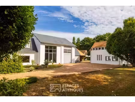 maison d'architecte des années 50 avec atelier rénovée avec soin