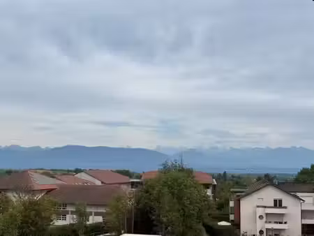 location meublée appartement 2 pièces 35.82 m² à gex (01170)  1 400 €