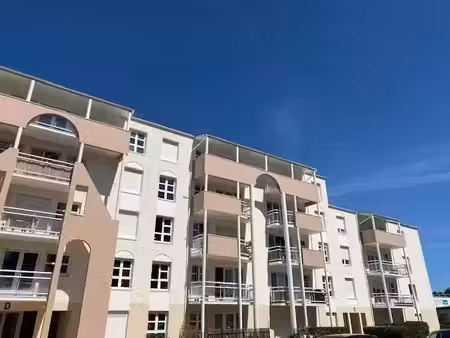 location appartement 2 pièces 49 m² à pessac (33600)  877 €