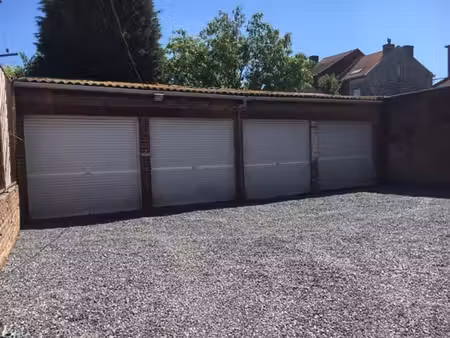 garage à louer