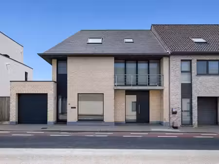 instapklare woning met 5 slaapkamers en praktijk/kantoorr...