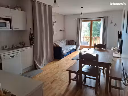 guzet  appartement idéal famille  garage  cellier  ascenseur  piscine chauffée  salle de s