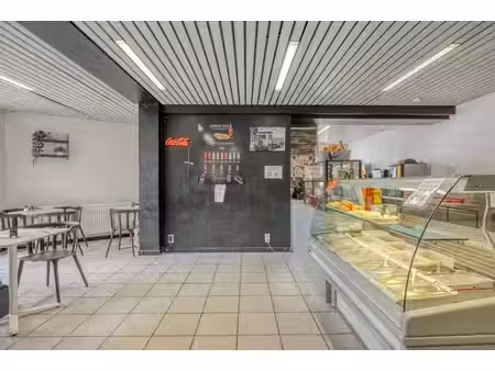 handelspand in centrum mechelen met veel passage