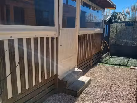 mobil-home hyères les saluns 2 chambres et terasse couverte